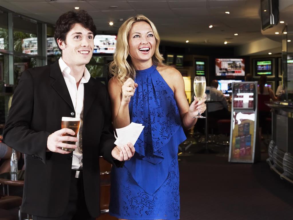 Rydges Parramatta Otel Restoran fotoğraf